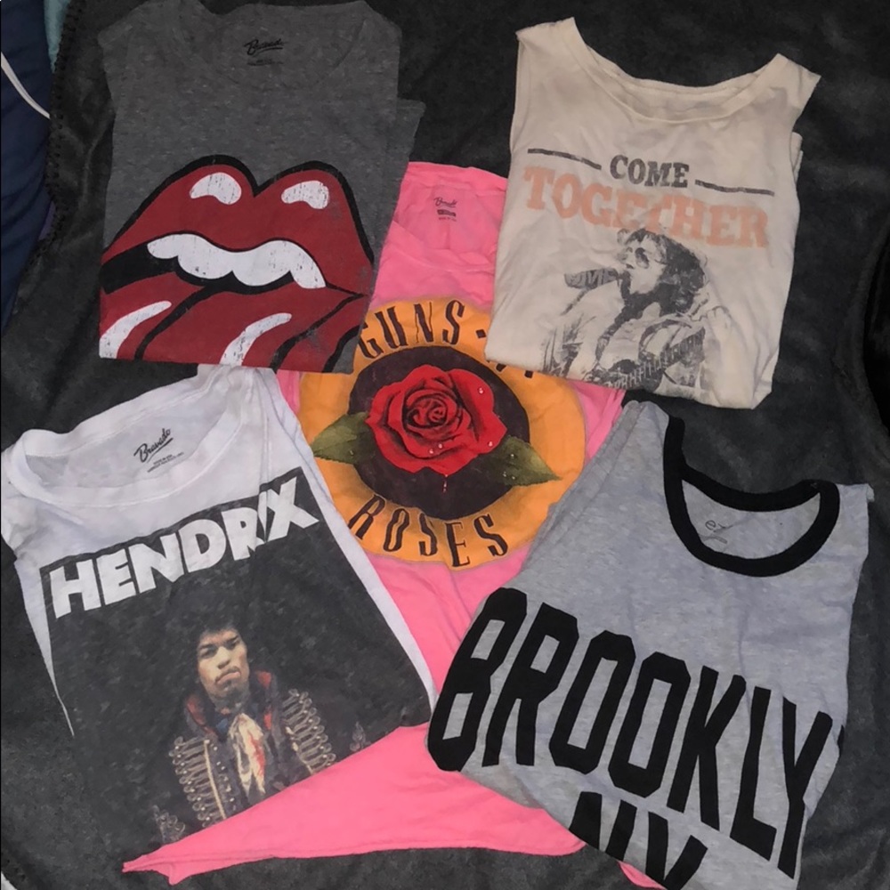 Graphic muscle tees barely worn